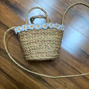 Cute Basket Bucket Bag with Gingham Lining